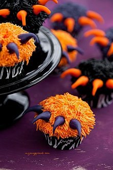 Drapieżne babeczki na Hallo...