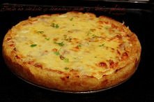 Tarta na cieście ziemniaczanym z tuńczykiem