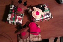 Łosie ze wstążką, w zeszłym roku dodawałam je jako ozdoba do prezentów pod choinkę.