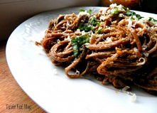 Taste Eat: Makaron Soba z czerwonym pesto