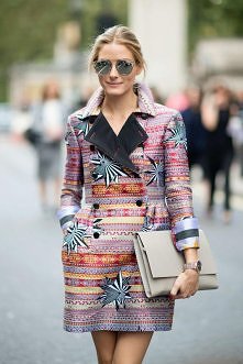 Wzorzysty płaszcz

TOTAL LOOK
Przy dobrym nastawieniu płaszcz może zastąpić sukienkę. A bywa i tak, że sukienka udaje płaszcz (lub odwrotnie, jak kto woli). Trzeba przyznać, nie...