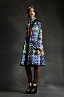 Wzorzysty płaszcz

Clover Canyon

Więcej na Moda Cafe!