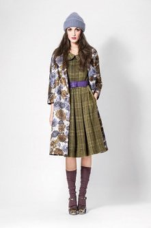 Wzorzysty płaszcz

Erika Cavallini

Więcej na Moda Cafe!