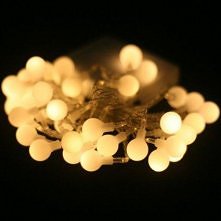 Qbis 40 LED Battery Lights with Berry Covers on Transparent Wire, Warm White