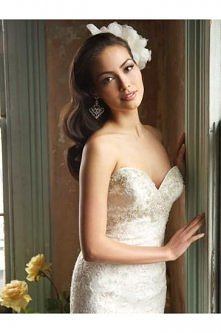 Allure Bridals Wedding Dress STYLE: 9051