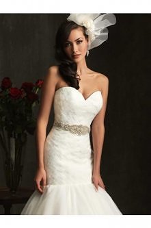 Allure Bridals Wedding Dress STYLE: 9063