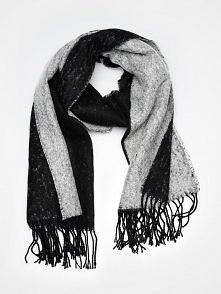 Wizerunek w pracy: szal.

SKALA SZAROŚCI

Jeśli barwna krata mimo wszystko znacznie wykracza poza Wasz minimalistyczny gust, ponadczasowości szukajcie w połączeniu bieli i czer...