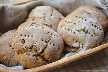 Fińskie bułeczki żytnie