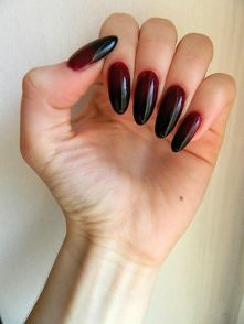 bordowo-czarne ombre