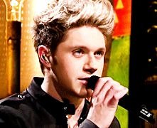 Niall :) gif