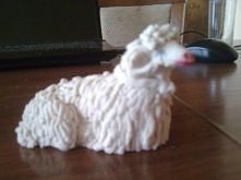 Ulepiłam ślicznego baronka z masy solnej,który zdobił Wielkanocny koszyczek i stół.