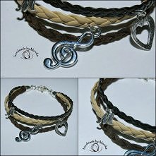 Ręcznie robiona biżuteria. ...