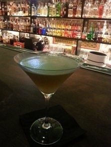 Malibu: sok ananasowy, sobieski waniliowy, malibu