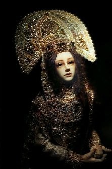 Misterny strój z koralików. Bjd doll