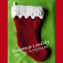 Piękna i elegancka skarpeta świąteczna ręcznie wykonana
 Cena: 49,00 zł
Skarpeta świąteczna o wymiarach:
szerokość wywinięcia (góra) - 22cm
szerokość stopki (dół) - 20 cm
wysoko...