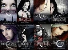 Melissa de la Cruz 'Bł...