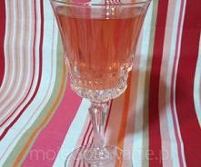 COSMOPOLITAN

Czas przygotowania: 5 minut
Ilość porcji: 1
Składniki

    40 ml wódki
    20 ml likieru brzoskwiniowego
    15 ml soku z cytryny
    30 ml soku żurawinowego

Etap...