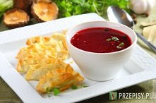 Barszcz czerwony z pieczonymi pierożkami (360 kcal)