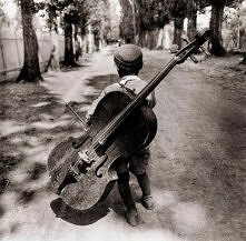 Éva Besnyö "Dziecko z ...