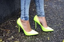 NEON & WHITE