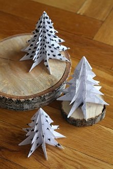 Choinka z papieru