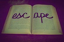 Znowu mam pytanie do zszywkowiczów :) Szykuje właśnie moją świąteczną listę prezentów ( przy okazji - złożoną tylko z książek ;P ) i mam już kilka pozycji, ale im więcej tym lep...