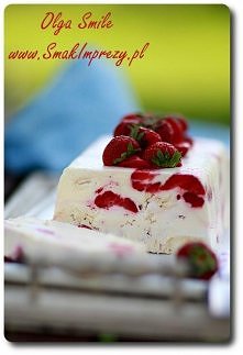 Semifreddo z truskawkami