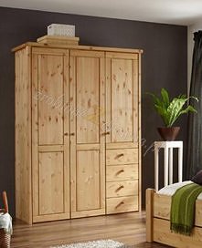 Szafa sosnowa z kolekcji Ge...