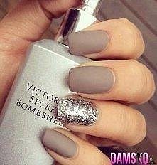 matowe pazurki, śliczne