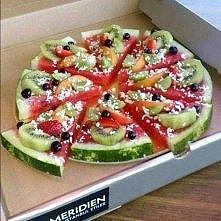 taką pizzę to ja zawsze i wszędzie :)
