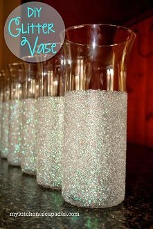 DIY GLITTER VASE! Dollar store vases transformed into something gorgeous for wedding decor, Christmas or special occasion!