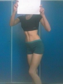 Dla dziewczyn, które mają dziś lenia.

Zdjęcie kiepskiej jakości, robione telefonem, 
który uparł się, że nie pokaże napisu nabazgranego na kartce :P
Napiszę to tutaj:
Dziewczyn...