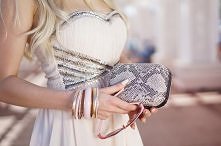 MOTYW WĘŻA NA TOREBCE