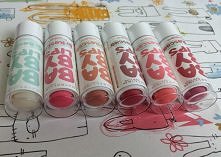 Baby lips dr rescue:
- Berry soft
- Coral crave 
- Sootching sorbet 
- Just peachy
- Pink me up
- Too Cool