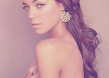 Stylish Hairstyles - Simple Bun