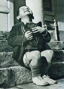 "Nowe buty" by Gerald Waller, Austria 1946.