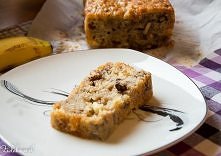 chlebek bananowy 
przepis od Mili:

1/2 szkalnki oleju
1 szklanka cukru 
2 jajka
3, 4 dojrzałe banany
2 szklanki maki
1/2 łyzeczki proszku do pieczenia
1 łyżeczka sody oczyszczo...