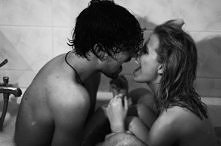 Każdego człowieka trzeba poznać trzy razy...
osobno, w towarzystwie i kiedy jest pijany...