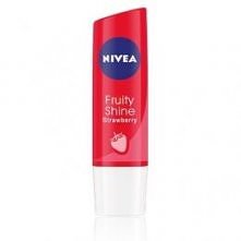 Najlepszy o każdej porze dnia i roku! Łagodnie nawilża i pachnie letnią truskawką, a delikatny czerwony odcień ratuje, kiedy zapominam pomadki ;->