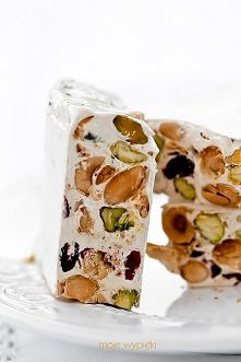 Nugat pistacjowo - migdałow...