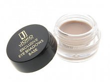 Utrwalenie cieni na powiekach ? Raczej każda kobieta mówi: "Tak!". Przydatna na co dzień.