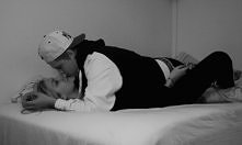 "K" literkę sama postawię
"O" literkę Tobie zostawię
"C" literka też może być bez tego
"H" nie może żyć
Później postawię "A" i ...