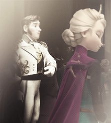 Gif
Elsa x Hans