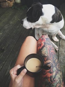 multi-coloured tatoo