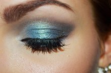 Propozycja dla niebieskich oczu.