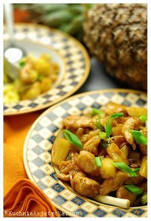 Smażony kurczak z ananasem