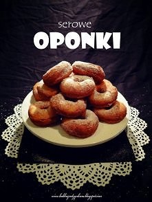 Serowe oponki


"Delikatne, pachnące wanilią, oponki na bazie twarogu-pyszne!
Nie są bardzo słodkie, więc amatorzy bardzo słodkich wypieków muszą je koniecznie polukrować, ...