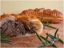 Wątróbka w cieście francuskim z kapustą (80 kcal)