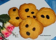 Kruche ciasteczka z rodzynkami