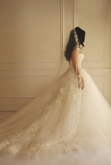 Yasmine Yeya Couture